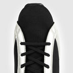 Close-up of the black mesh toe and white laces on the Winning RS-100 Black/White shoe