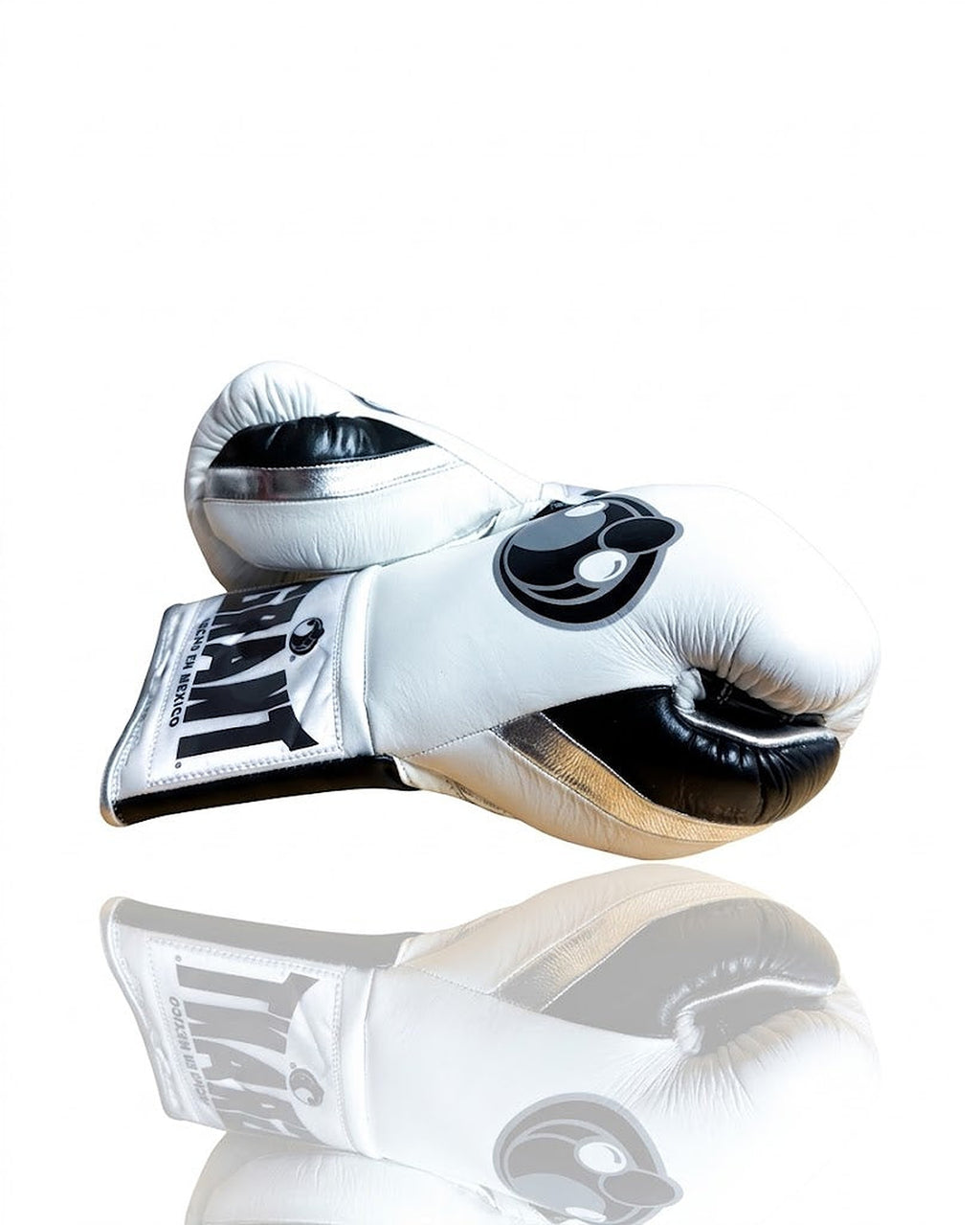 Grant boxing gloves with white back, black palm and white laces, classic two-tone lace-up design - palm and closure detail